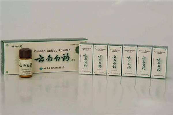 狗狗伤口发炎怎么办，情况不严重可先消毒再涂抹乳酸依沙吖啶溶液