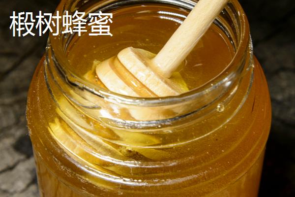 紫云英、椴树和洋槐蜂蜜的区别，蜜源、色泽、口感等有所不同