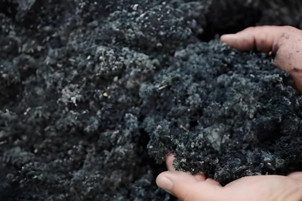 草木灰是哪种肥料，属于钾肥