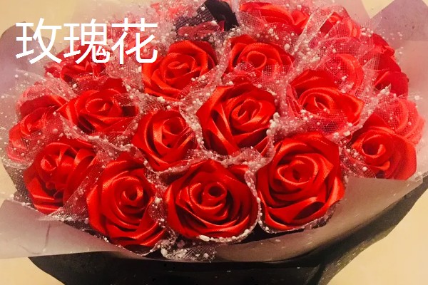 表白适合送什么花，适合送玫瑰花、紫丁香等