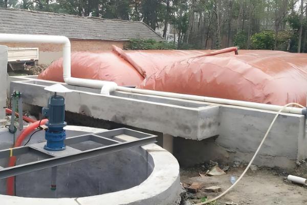 农村怎么建沼气池，选择在无地下浸水的地方建造