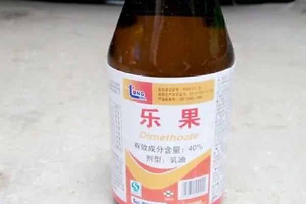 剩余农药如何存放,没用完的两种农药不可混在一个瓶