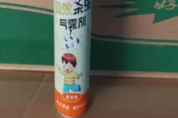 蛾蚋幼虫怎么彻底灭杀，将杀虫剂兑水稀释再倒入下水道