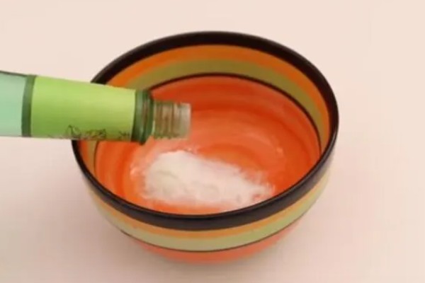 怎样自制除草剂,可以采取以下2种方法