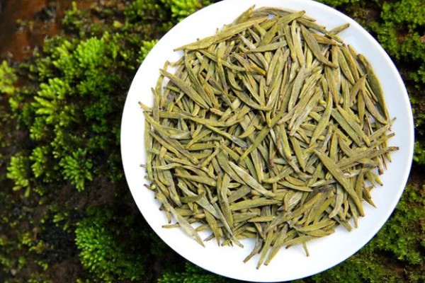 银针茶叶的产地,产自福建省福鼎县太姥山
