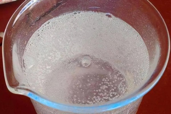 磷酸二氢钾兑水后能放置多长时间,一般能保存10-15天左右