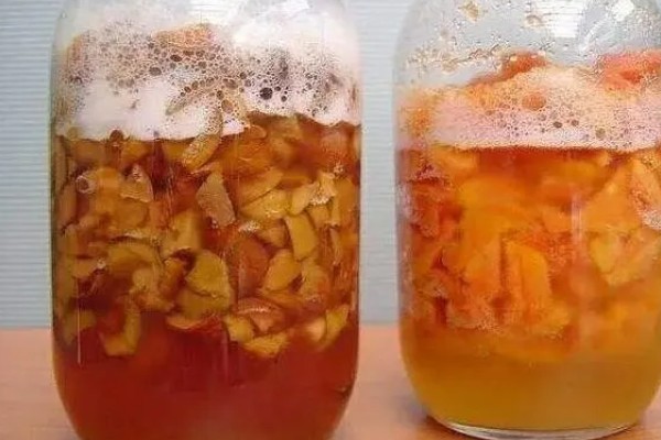 苹果皮泡水多长时间才能浇花，密封发酵一周即可使用