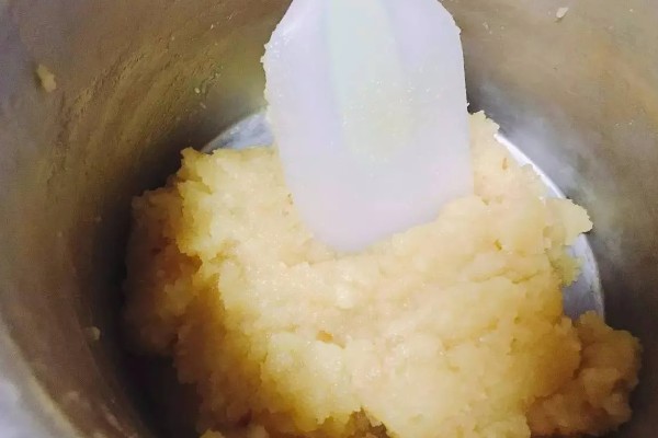 3月份钓鲫鱼用什么窝料最好，使用腥味的窝料效果最好