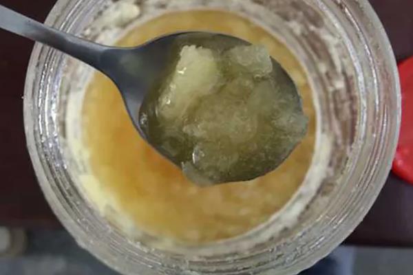 蜂蜜是真的永不变质吗，保存条件好的前提下没保质期