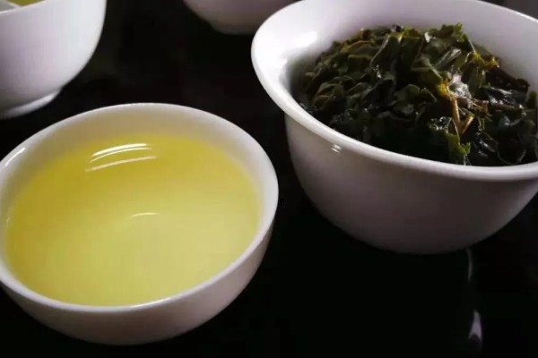 铁观音怎么冲泡，用沸水冲泡的第二道茶水才能饮用