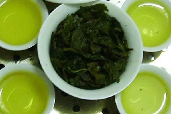铁观音怎么冲泡，用沸水冲泡的第二道茶水才能饮用