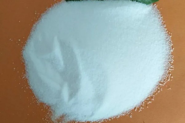 氯化铵的常见用途，可以用作农作物肥料