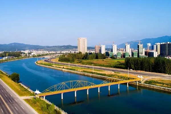 辽宁瓦房店市的特产，有黄元帅苹果、虾皮等