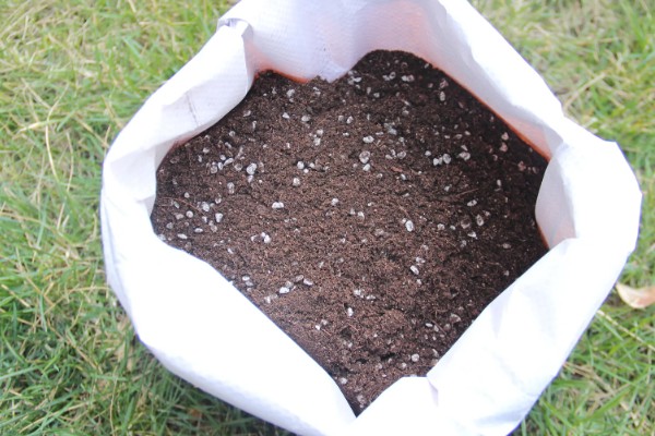 如何配制营养土，常用以下3种方式
