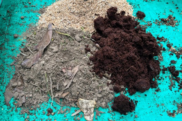 如何配制营养土，常用以下3种方式