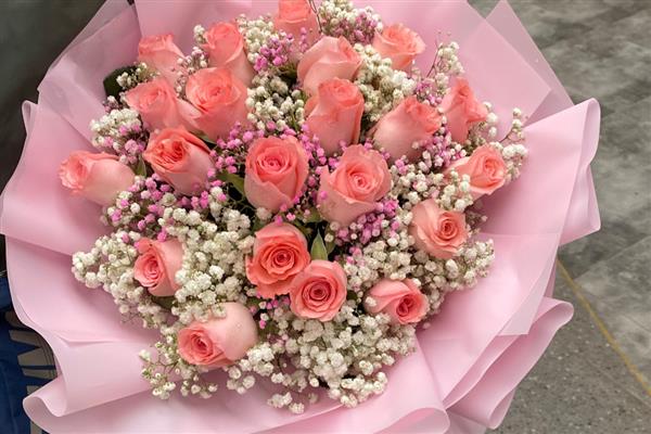 21朵粉玫瑰有什么花语,代表爱的宣言、甜蜜初恋等含义