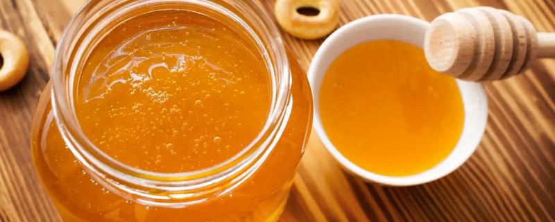 蜂蜜怎么划分种类，按酿制蜂种可分中蜂蜜、意蜂蜜等