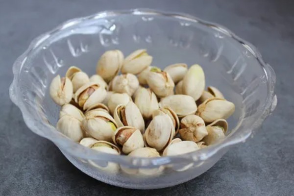 开心果的生长习性,适合在干燥沙壤土上生长