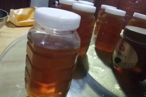 蜂蜜怎么保存,选择用陶瓷片或玻璃瓶来保存