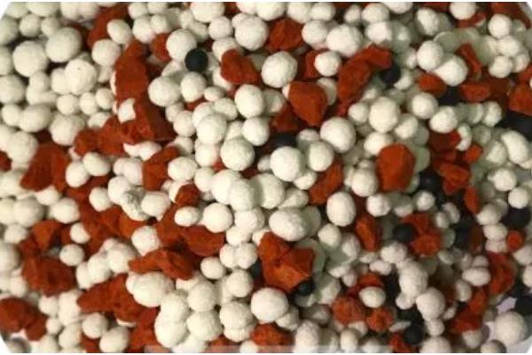 复合肥与掺混肥哪个的肥效长，前者的肥效更长