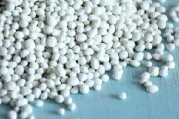 水溶性肥料是什么,指可以完全溶解在水里的肥料
