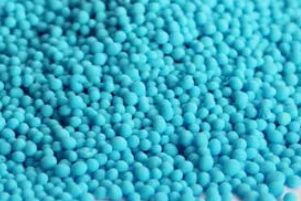 水溶性肥料是什么,指可以完全溶解在水里的肥料